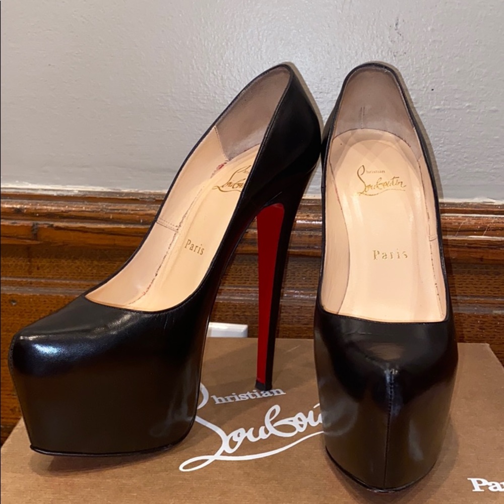 Christian Louboutin Daffodile Pin-Up 160 Pumps 37.5 * w/Taps, Dustbag, and Box!